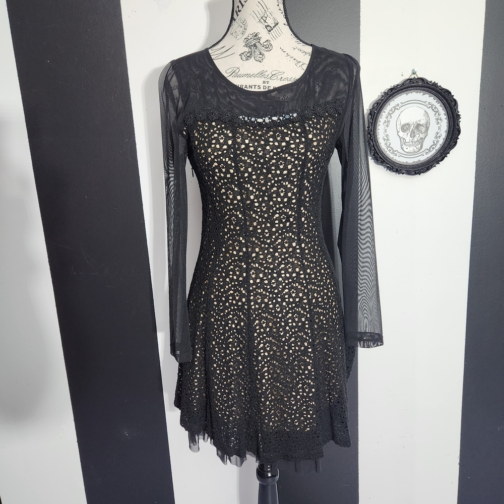 Elegant Black Lace Dress